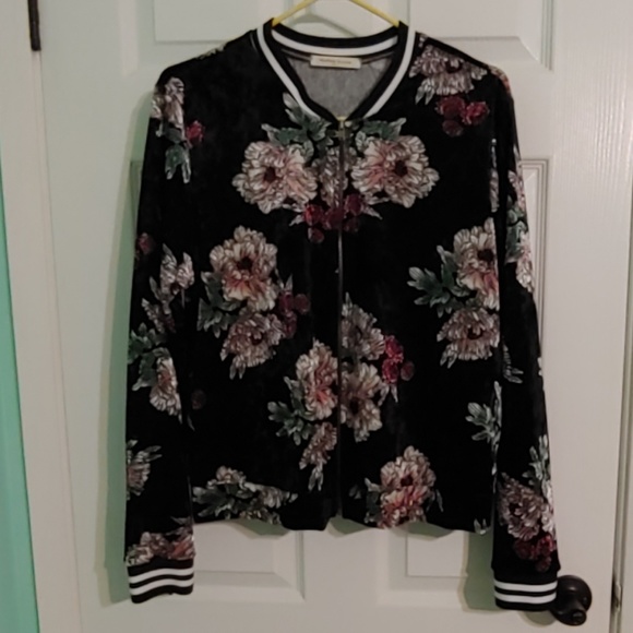 Newbury Kustom Jackets & Blazers - Floral velvet bomber jacket